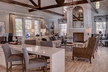 Picture of the club house with coffee bar and seating area at The Crest at Berkeley Lake, Duluth